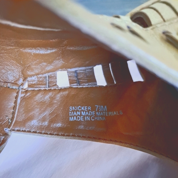 ๐ค Dollhouse Snicker Tan Peep Toe Wedge Heel Sandals - Picture 8 of 8